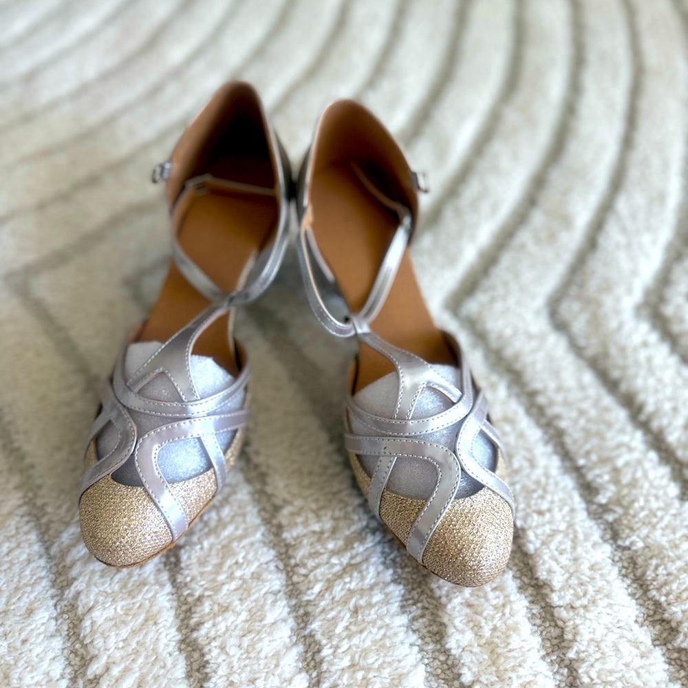 TDA dance shoes 318